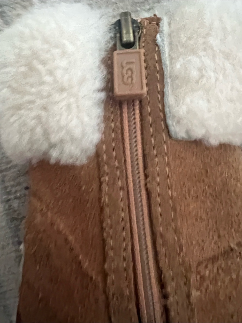 Kids UGG Brown Suede Shearling Booties - Picture 6 of 7